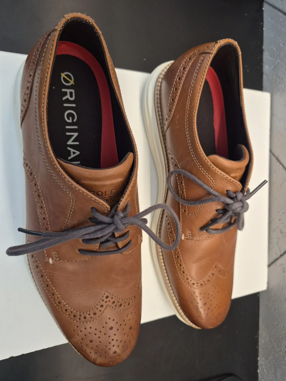 Cole Haan British Tan Classic Brogue Perforations Short Wingtip Oxfords Size 11.